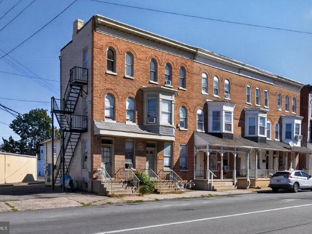 25 Carlisle Avenue