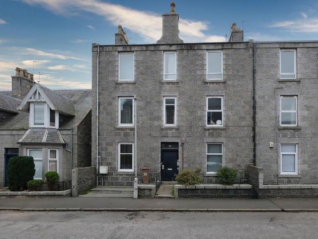 25 Chestnut Row, Aberdeen AB25, 1 bed flat to rent, £595 pcm | PrimeLocation