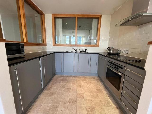 25 Church Street, Manchester 2 bed apartment to rent £1,295 pcm £299 pw