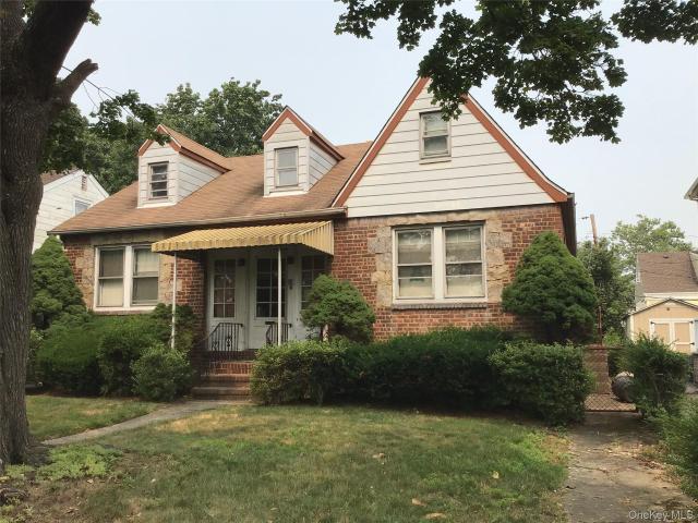 25 Collins Avenue