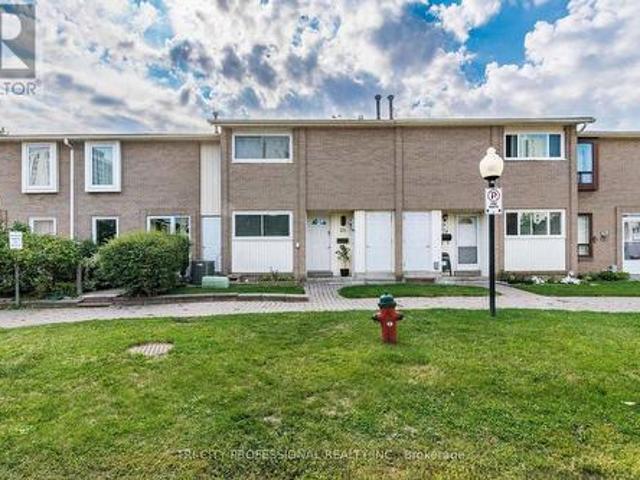 25 Craigleigh Crescent, Brampton, ON, L6T 2E3 townhouse for sale | Listing ID W13745 | Royal LePage