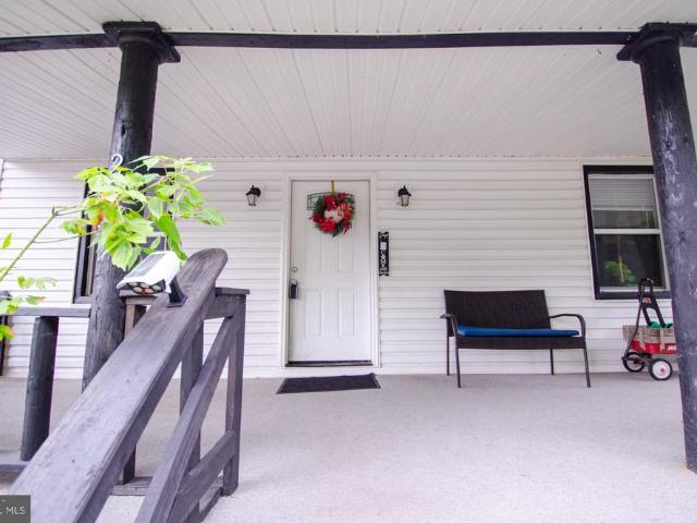 25 Creek Bottom Road