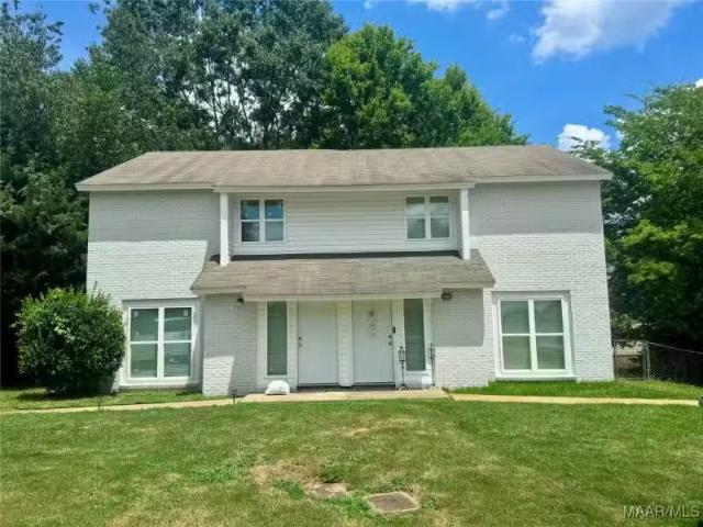 25 CRESTWOOD CT, MILLBROOK, AL 36054