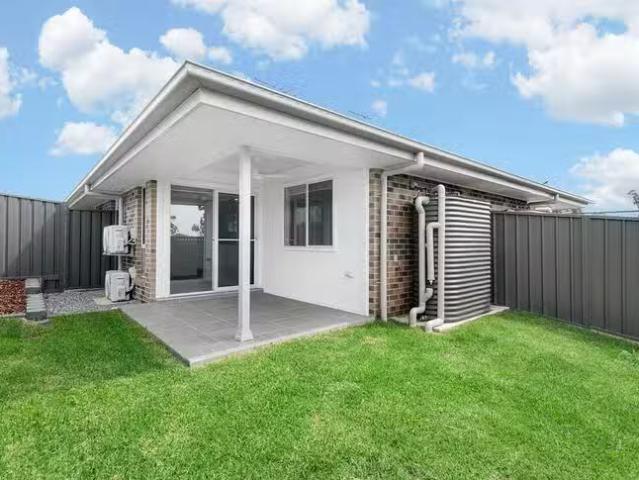 2/5 Dawn Way, Farley, NSW 2320