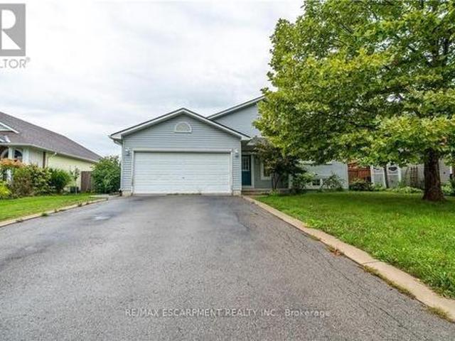 25 Donna Drive, Haldimand, ON, N0A 1H0 house for sale | Listing ID X13771 | Royal LePage