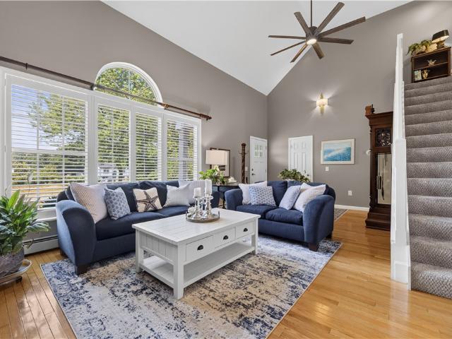 25 Dunns Corners Road