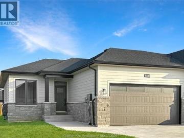 House for sale in Essex, Ontario - Patio