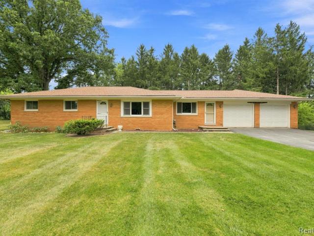 25 E Oakwood Road