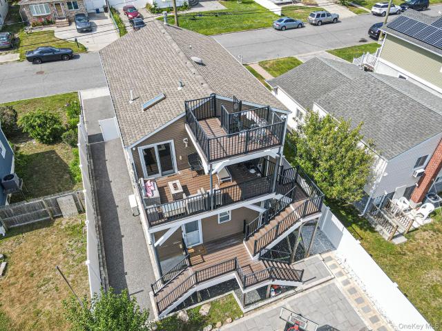 25 E Seacrest Avenue