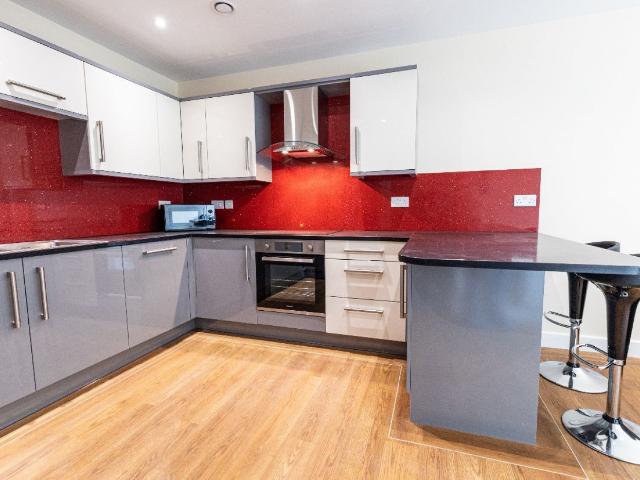 25 Ecco, 2 bedroom, Apartment