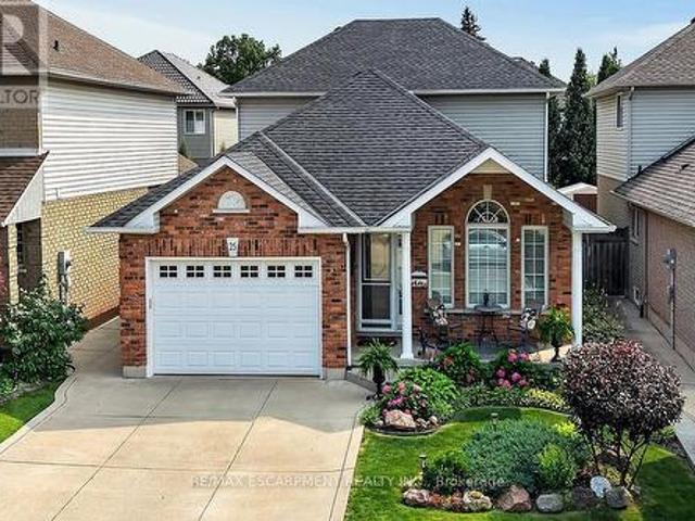 25 Eric Burke Court, Hamilton, ON, L9A 5J9 house for sale | Listing ID X13625 | Royal LePage