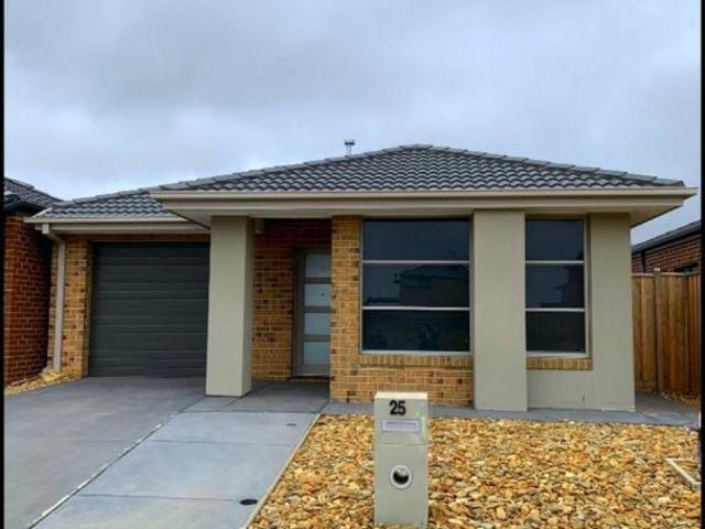 25 Ezra Street, CRANBOURNE EAST
