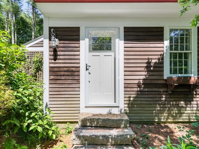 25 Forest Glen Drive