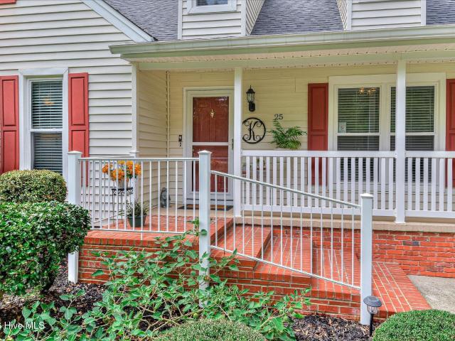 25 Foxhil Drive
