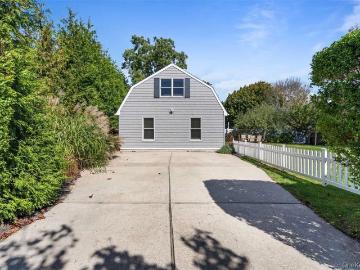 25 Gardners Ln, Unit A, Hampton Bays, NY 11946 | MLS #949472