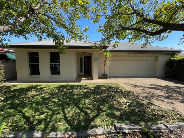 25 Gordon Street, WODONGA VIC 3690
