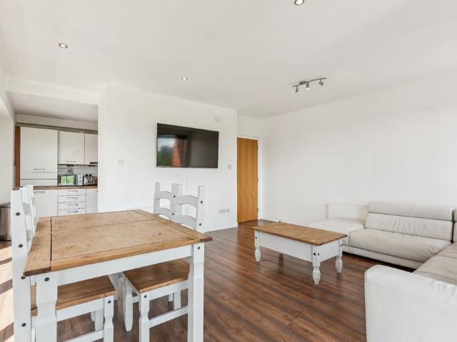 Flat 2/5 Glasgow Harbour Terraces