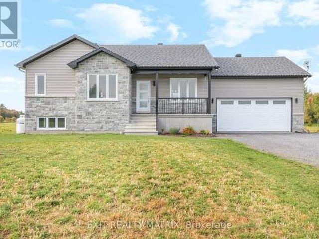 25 Glenco Road, South Stormont, ON, K0C 2A0 house for sale | Listing ID X13623 | Royal LePage