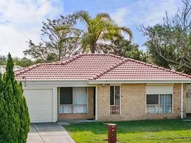 25 Gnangara Drive, Waikiki, WA 6169