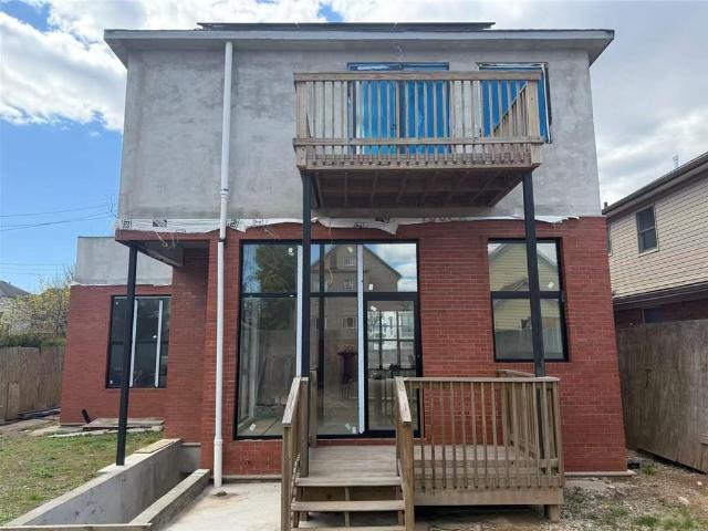 25 Grasmere Avenue