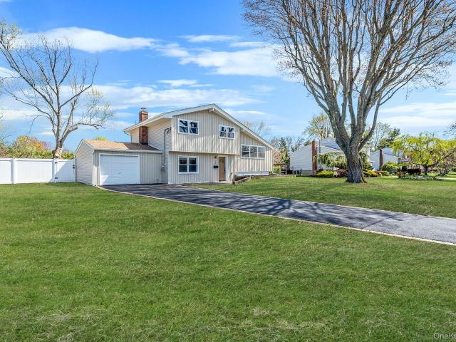 25 Greentree Drive