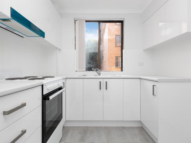 2/5 Griffiths Street, Blacktown