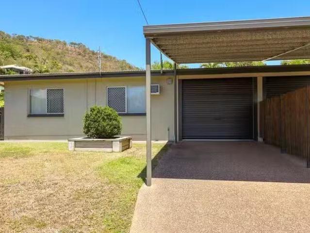 2/5 Gruner Court, Mount Louisa, QLD 4814
