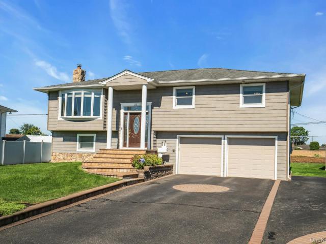 25 Heather Crescent