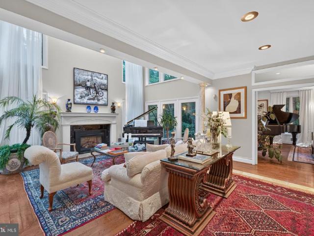 25 Highfield Court