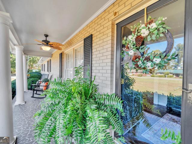 25 Hillcrest Street