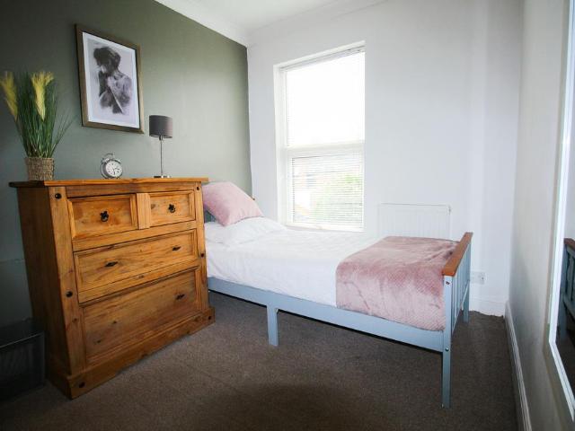 25 Hood Street, Lincoln. 1 bed in a house share to rent £399 pcm £92 pw