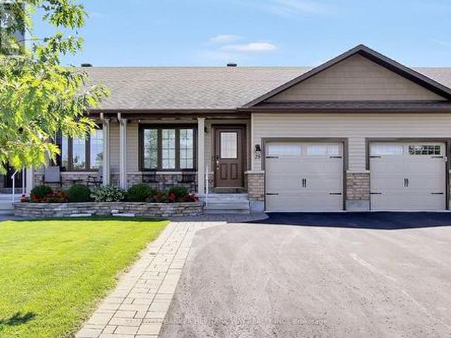25 Horton Street, Mississippi Mills, ON, K0A 1A0 house for sale | Listing ID X13682 | Royal LePage