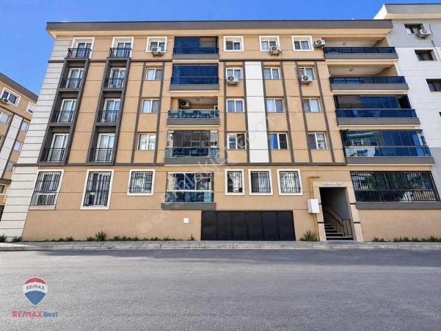 25 Karşıyaka Örnekköy'de Satılık 2+1 Daire