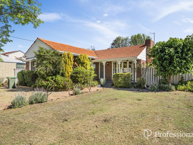 25 Kindra WayNollamara WA 6061, Australia