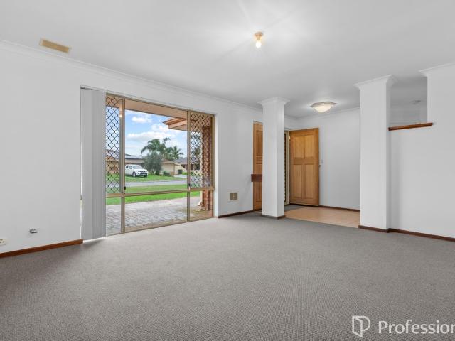25 Knightsbridge WayThornlie WA 6108, Australia