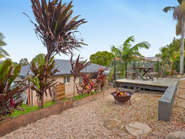 25 Kummara Road, EDENS LANDING, QLD 4207