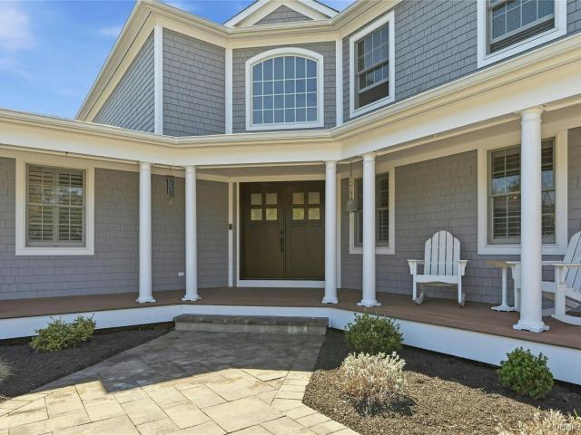 25 Lighthouse Road