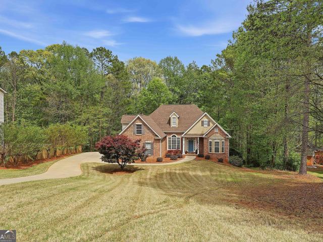 25 Lyndhurst Way