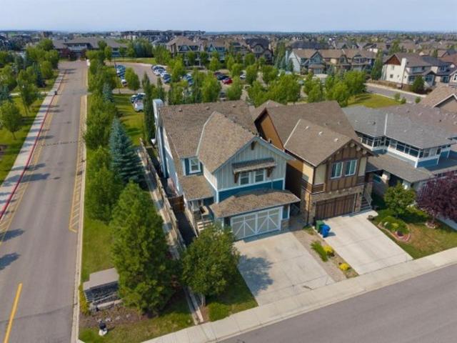 25 Masters Park Se, Calgary, AB, T3M 2B5 house for sale | Listing ID A2344 | Royal LePage