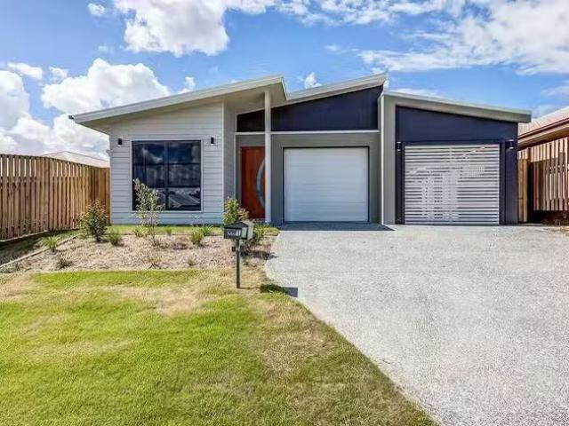 2/5 Merino Street, Park Ridge, QLD 4125