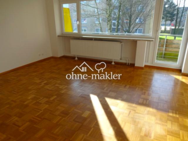 25 Min. nach Hamburg, 3‑Zi kernsaniert, 83m², EBK, Bad+WC, Balkon, Stellplatz, 975 €, Tostedt