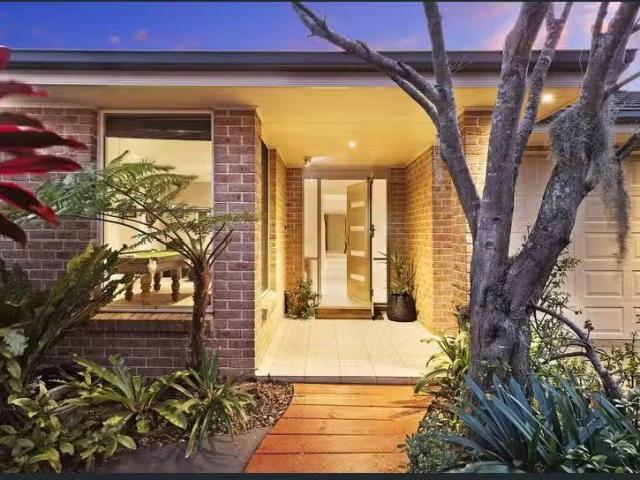 25 Moorlan Ave, Killarney Vale House for rent Listed by Lynne.