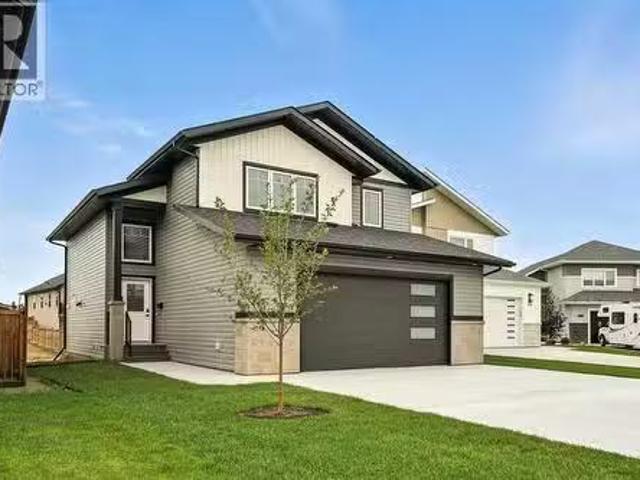 25 Murphy Close, Blackfalds, AB, T4M 0H5 house for sale Lis.