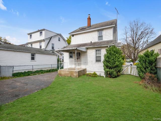 25 N 12th St, New Hyde Park, NY 11040 | MLS #1020