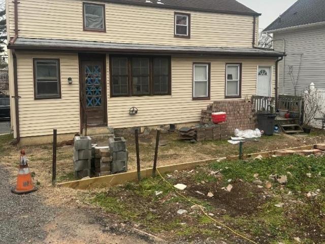 25 New St