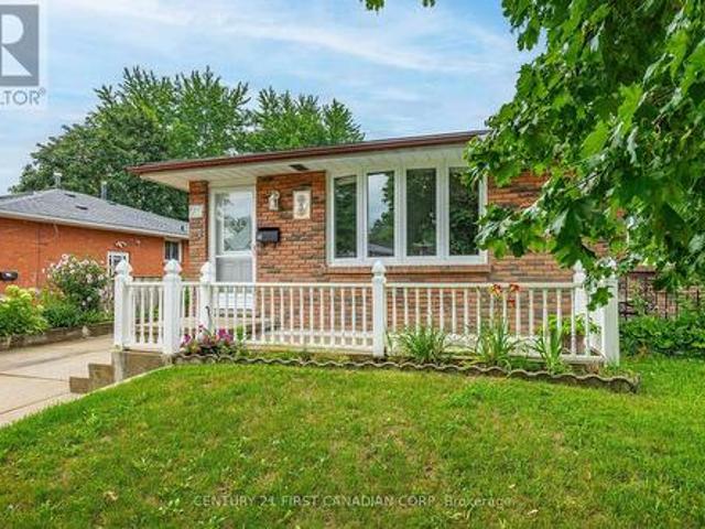 25 Noel Avenue, London East I, ON, N5V 1A9 house for sale | Listing ID X13666 | Royal LePage