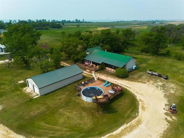 25 Oak Avenue, Oak Point, MB, R0C 2J0 house for sale | Listing ID 202613 | Royal LePage