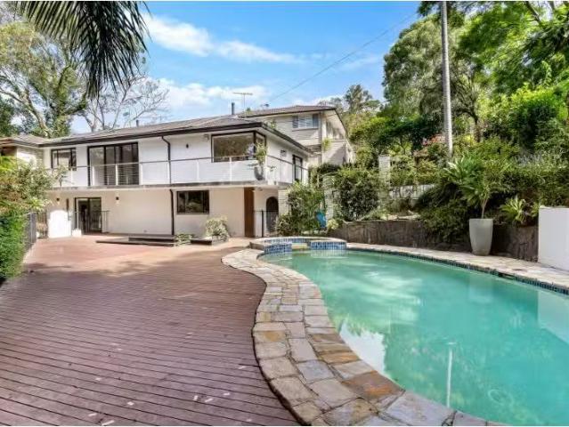 25 Oak Street, Lugarno House for rent Listed by Riley Cowper.