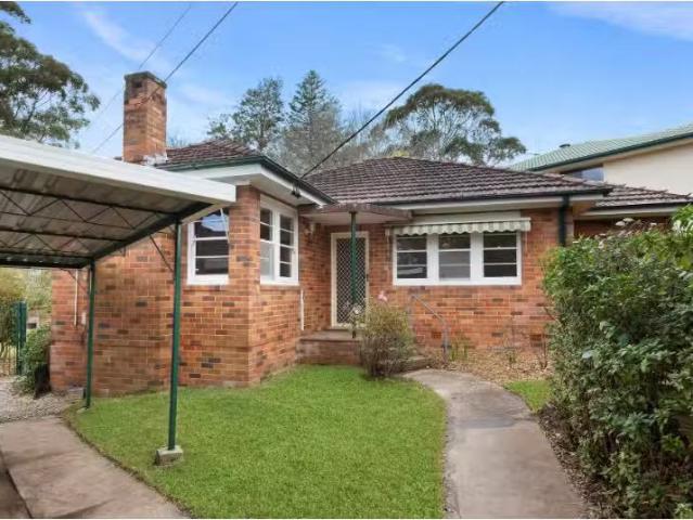 25 Oakleigh Avenue, Thornleigh House for rent Listed by Prope.