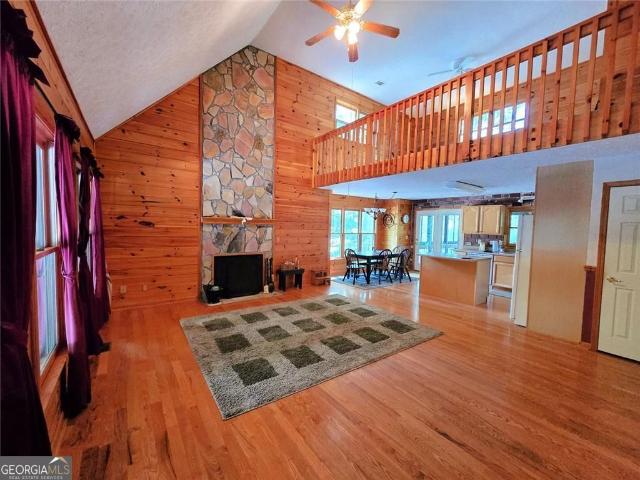 25 Pacer Court